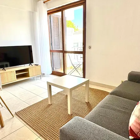 - 2 Bedrooms * 알부페이라
